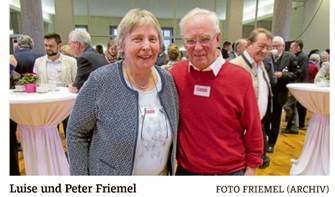 Ein Bild, das Text, Screenshot, Kleidung, Mann enth�lt.

KI-generierte Inhalte k�nnen fehlerhaft sein.